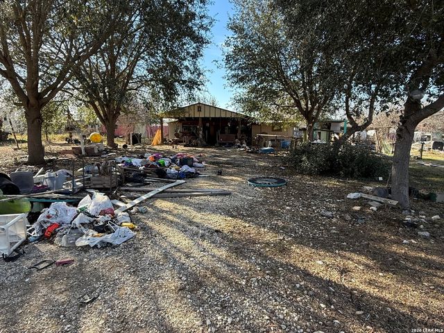 1507 Hough, Adkins, TX 78101