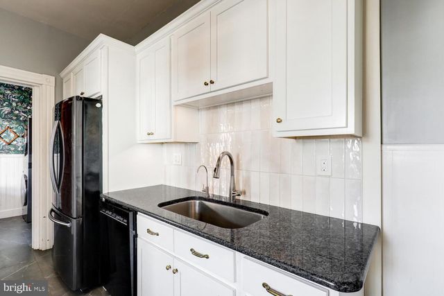 221 DOUGLASS ST, Reading, PA 19601