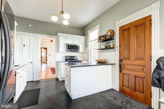 221 DOUGLASS ST, Reading, PA 19601