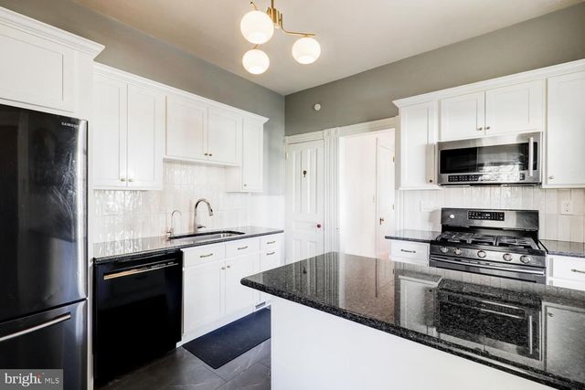 221 DOUGLASS ST, Reading, PA 19601