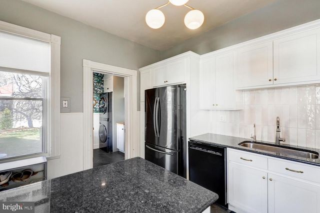 221 DOUGLASS ST, Reading, PA 19601