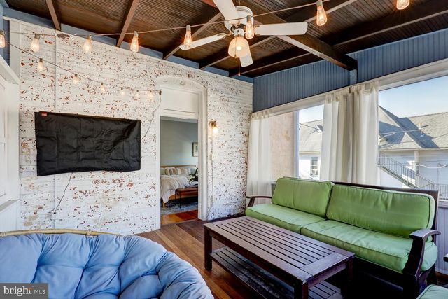 221 DOUGLASS ST, Reading, PA 19601