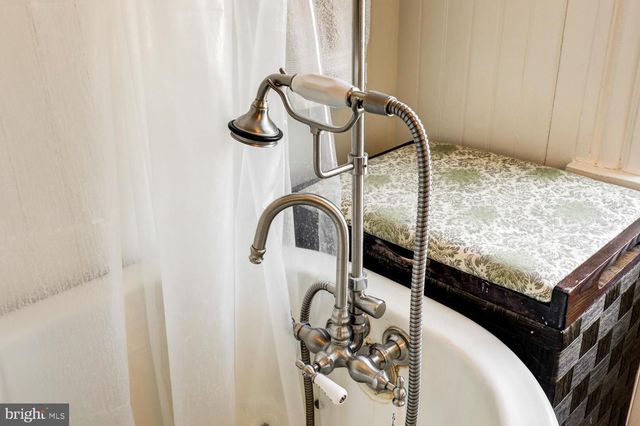 221 DOUGLASS ST, Reading, PA 19601