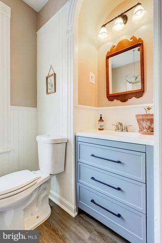 221 DOUGLASS ST, Reading, PA 19601