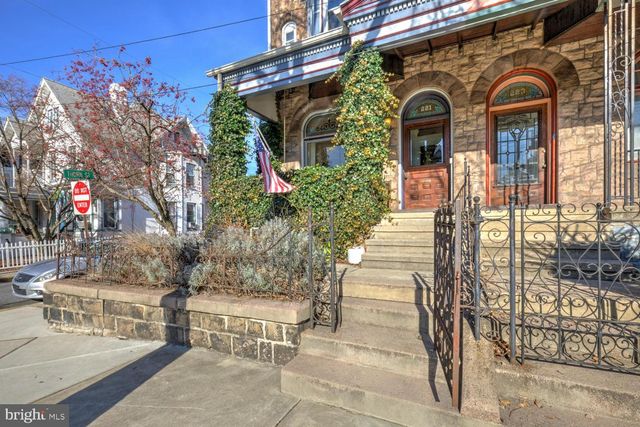 221 DOUGLASS ST, Reading, PA 19601