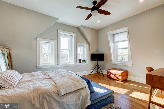 221 DOUGLASS ST, Reading, PA 19601