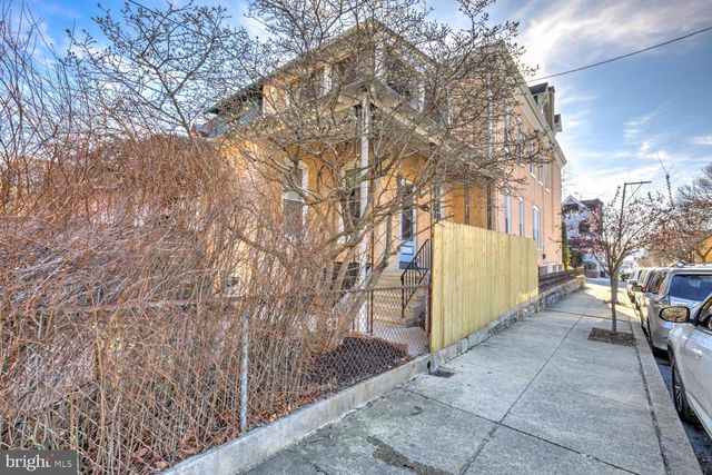 221 DOUGLASS ST, Reading, PA 19601