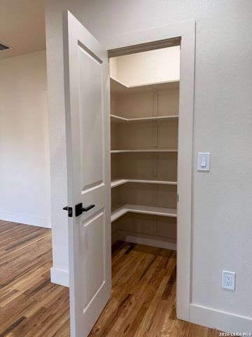 219 Carle, San Antonio, TX 78204