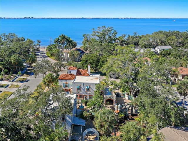 2830 BAY SHORE CIRCLE, Sarasota, FL 34234
