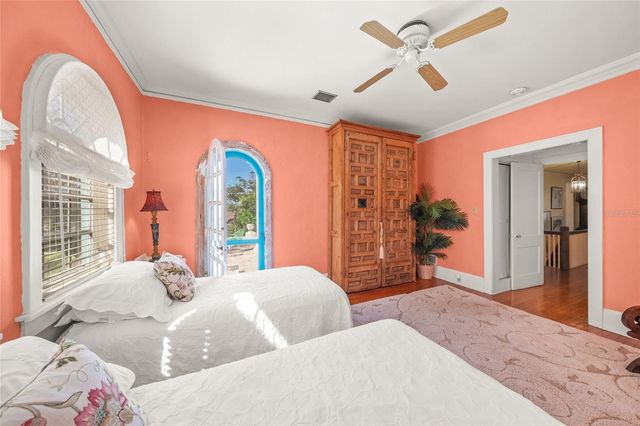 2830 BAY SHORE CIRCLE, Sarasota, FL 34234