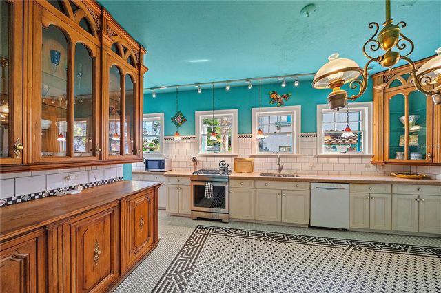 2830 BAY SHORE CIRCLE, Sarasota, FL 34234