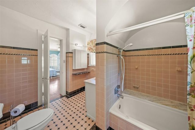 2830 BAY SHORE CIRCLE, Sarasota, FL 34234