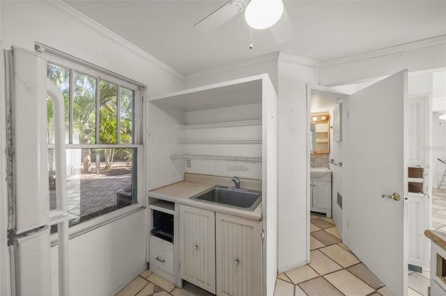 2830 BAY SHORE CIRCLE, Sarasota, FL 34234