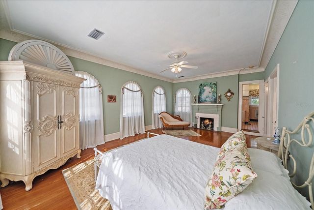 2830 BAY SHORE CIRCLE, Sarasota, FL 34234