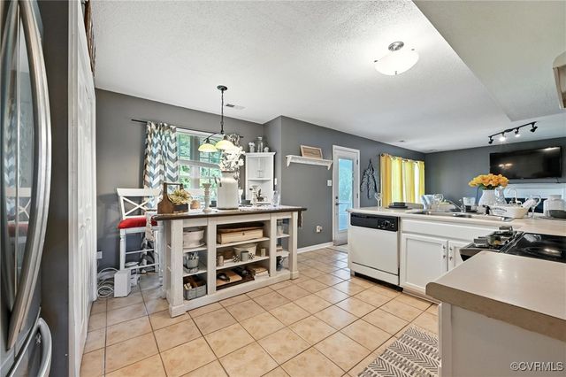 3006 Creek Meadow Cir, North Chesterfield, VA 23234