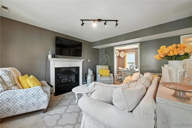 3006 Creek Meadow Cir, North Chesterfield, VA 23234