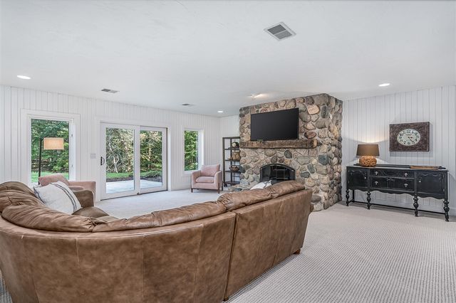 3603 Elk Court, Zeeland, MI 49464