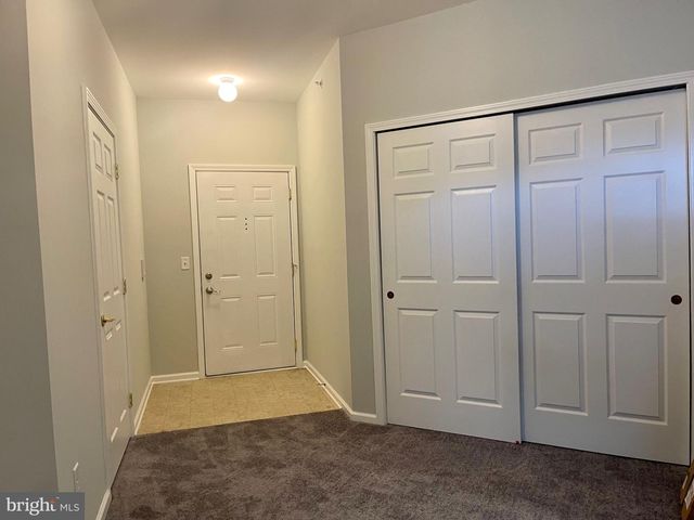 632 TIMBERLAKE DR, Ewing, NJ 08618