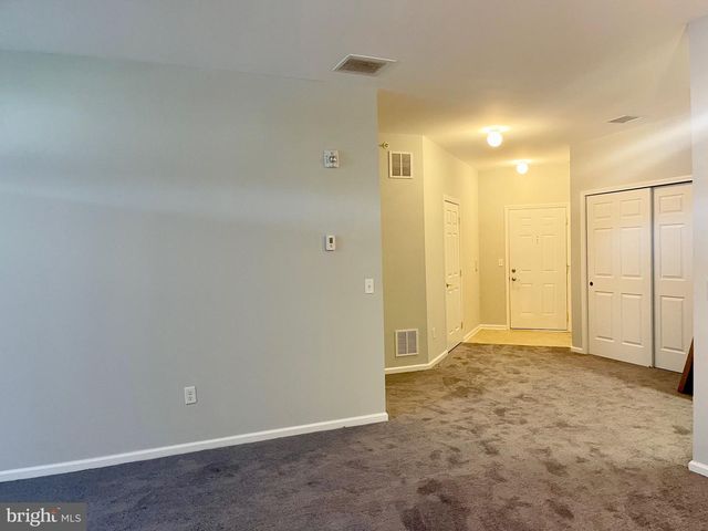 632 TIMBERLAKE DR, Ewing, NJ 08618