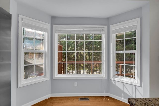 350 Eagle Tiff Drive, Sugar Hill, GA 30518