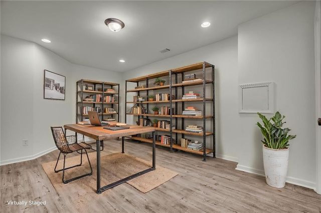 350 Eagle Tiff Drive, Sugar Hill, GA 30518