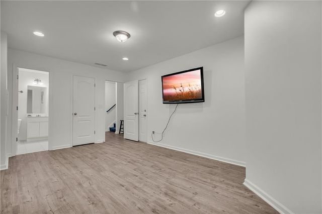 350 Eagle Tiff Drive, Sugar Hill, GA 30518