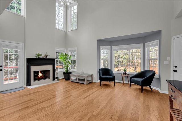 350 Eagle Tiff Drive, Sugar Hill, GA 30518