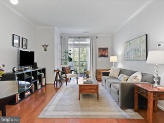 2465 ARMY NAVY DR #1-203, Arlington, VA 22206
