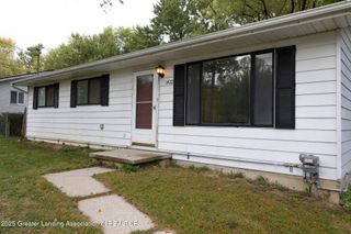 1422 Pierce Road, Lansing, MI 48910