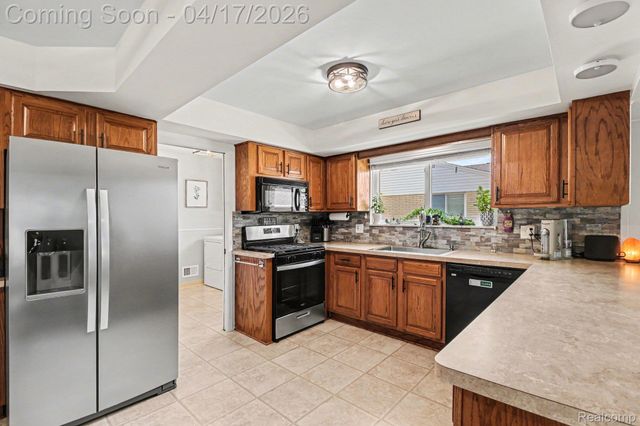 11665 Cocoa Court, Sterling Heights, MI 48312