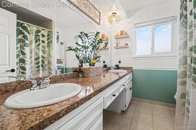 11665 Cocoa Court, Sterling Heights, MI 48312