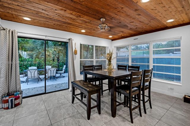 1165 SW 4th Ter, Pompano Beach, FL 33060