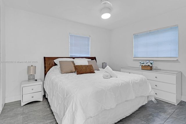 1165 SW 4th Ter, Pompano Beach, FL 33060