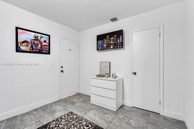 1165 SW 4th Ter, Pompano Beach, FL 33060