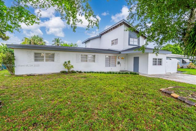 1165 SW 4th Ter, Pompano Beach, FL 33060