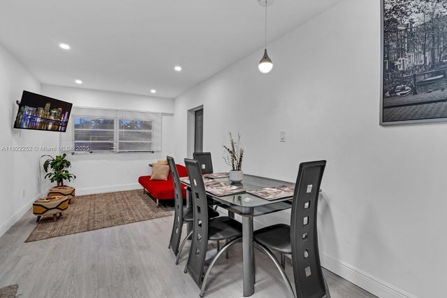 1165 SW 4th Ter, Pompano Beach, FL 33060