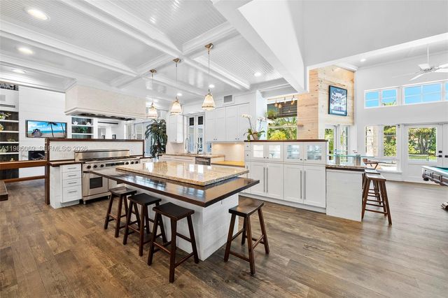 6700 SW 132nd Street, Pinecrest, FL 33156