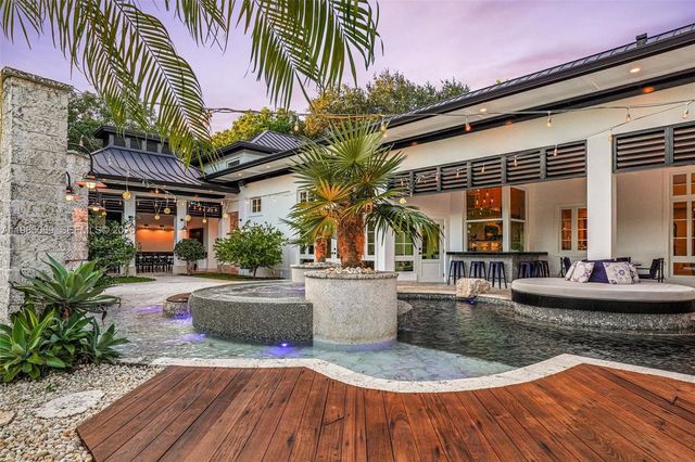 6700 SW 132nd Street, Pinecrest, FL 33156