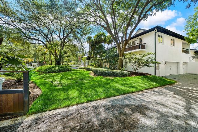 6700 SW 132nd Street, Pinecrest, FL 33156