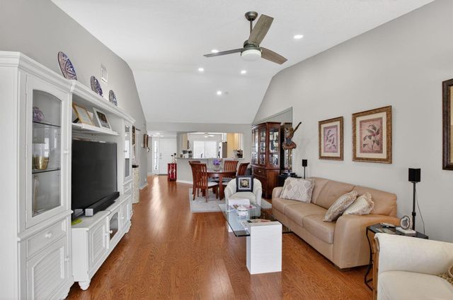 7701 Glendevon Lane 1907, Delray Beach, FL 33446