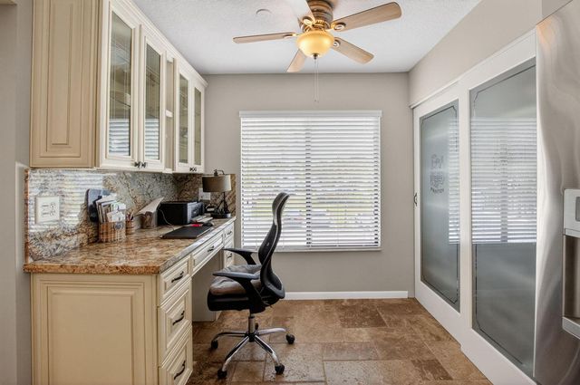 7701 Glendevon Lane 1907, Delray Beach, FL 33446