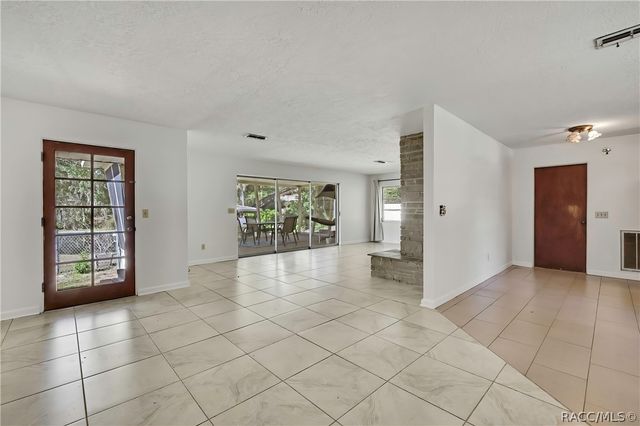 12130 Maple Street, Dunnellon, FL 34432