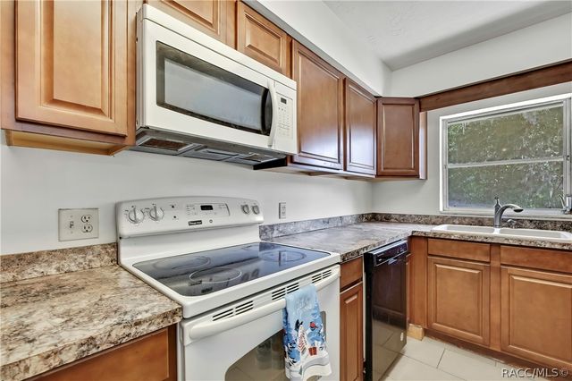 12130 Maple Street, Dunnellon, FL 34432