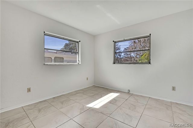 12130 Maple Street, Dunnellon, FL 34432