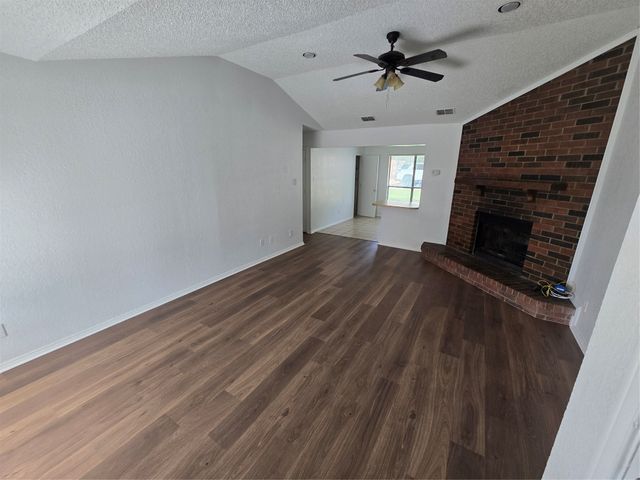 7451 N College Circle, North Richland Hills, TX 76180