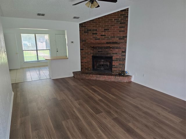7451 N College Circle, North Richland Hills, TX 76180