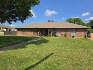 7451 N College Circle, North Richland Hills, TX 76180