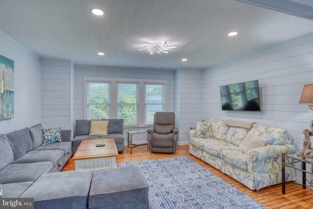 77 WEST AVE, Ocean View, DE 19970