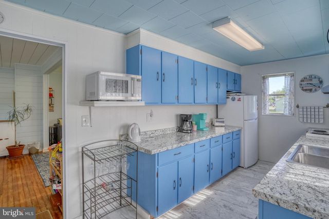 77 WEST AVE, Ocean View, DE 19970