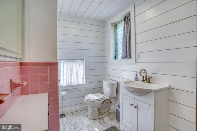 77 WEST AVE, Ocean View, DE 19970